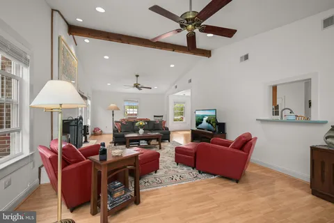 $1,460,000 | 21901 New Hampshire Avenue, Brookeville, MD 20833