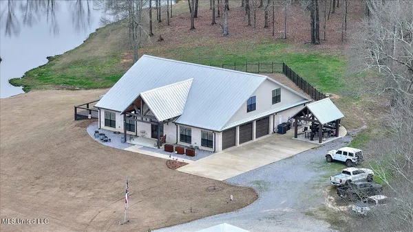 $999,900 | 1548 Highway 43, Pelahatchie, MS 39145
