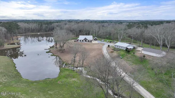 $999,900 | 1548 Highway 43, Pelahatchie, MS 39145