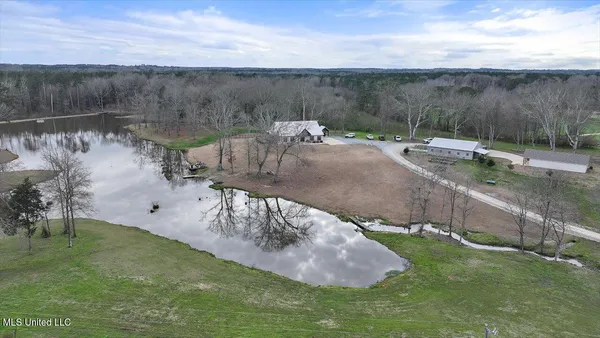 $999,900 | 1548 Highway 43, Pelahatchie, MS 39145