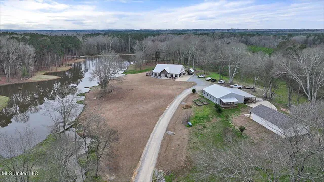 $1,150,000 | 1548 Highway 43, Pelahatchie, MS 39145