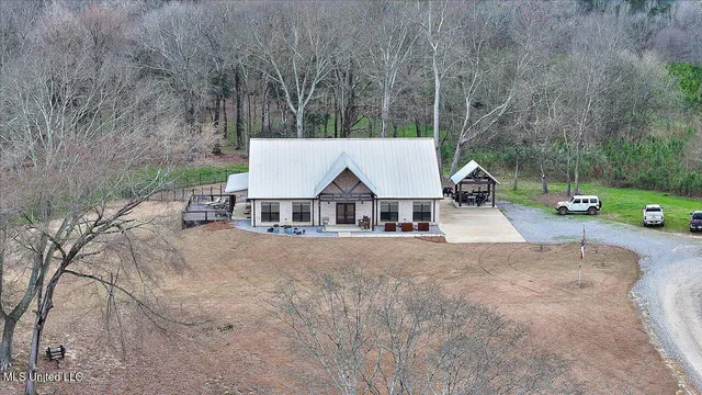 $1,150,000 | 1548 Highway 43, Pelahatchie, MS 39145