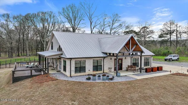 $999,900 | 1548 Highway 43, Pelahatchie, MS 39145