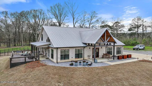 $1,150,000 | 1548 Highway 43, Pelahatchie, MS 39145