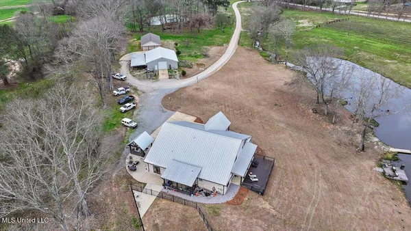 $999,900 | 1548 Highway 43, Pelahatchie, MS 39145