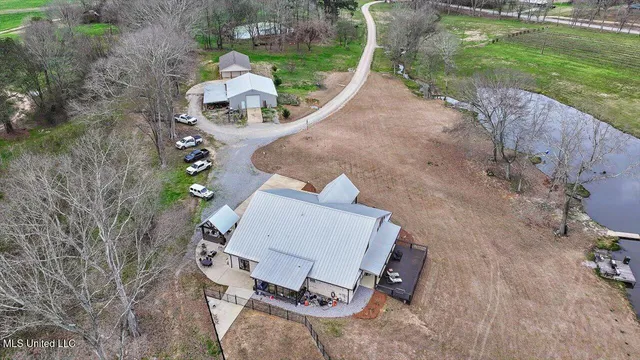 $1,150,000 | 1548 Highway 43, Pelahatchie, MS 39145