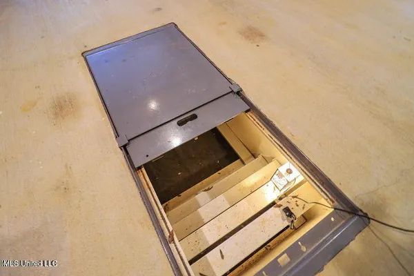 $999,900 | 1548 Highway 43, Pelahatchie, MS 39145