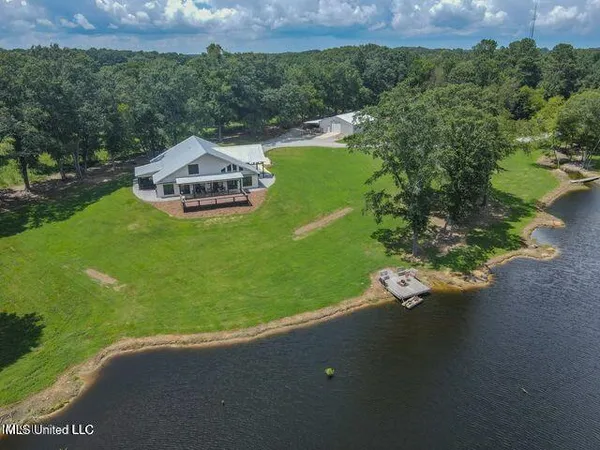 $999,900 | 1548 Highway 43, Pelahatchie, MS 39145