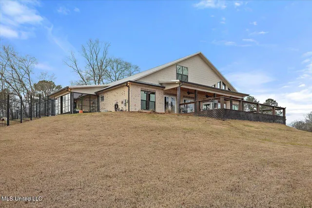 $1,150,000 | 1548 Highway 43, Pelahatchie, MS 39145