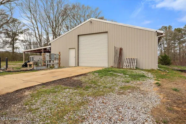 $999,900 | 1548 Highway 43, Pelahatchie, MS 39145