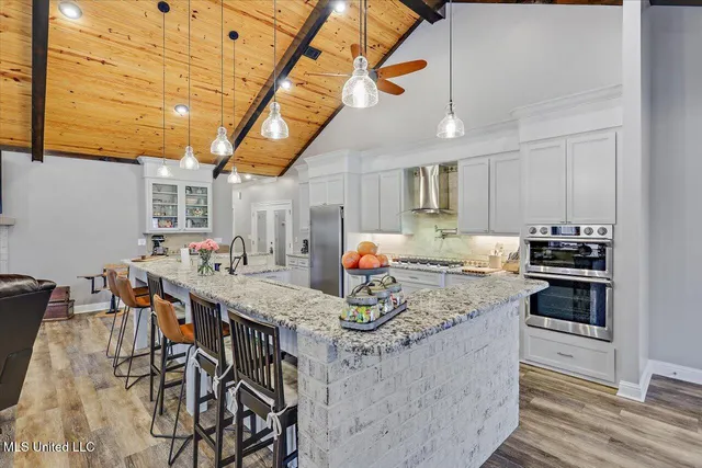 $1,150,000 | 1548 Highway 43, Pelahatchie, MS 39145