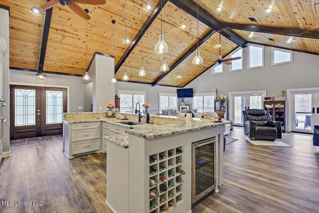 $1,150,000 | 1548 Highway 43, Pelahatchie, MS 39145