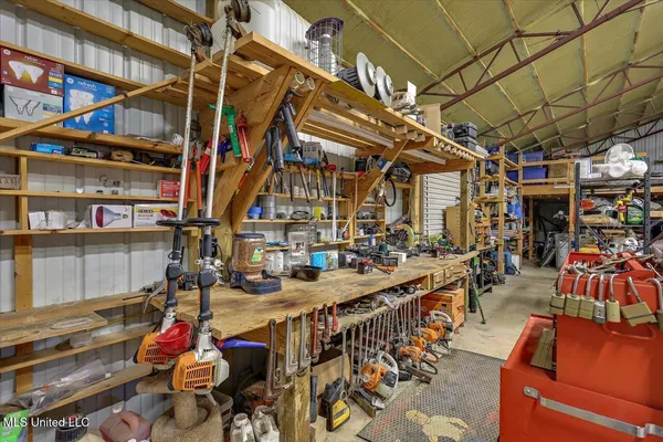 $999,900 | 1548 Highway 43, Pelahatchie, MS 39145