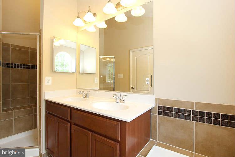 3403 Spring Club Drive, Unit 53 Silver Spring, MD 20904 - Photo 23 of 26 Bath (Master)