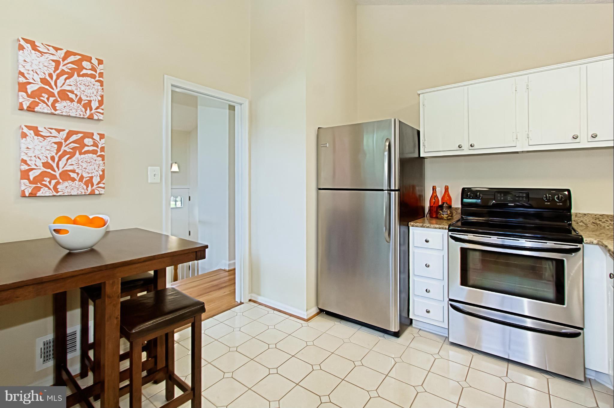 8948 Victoria Road Springfield, VA 22151 - Photo 12 of 30 Kitchen