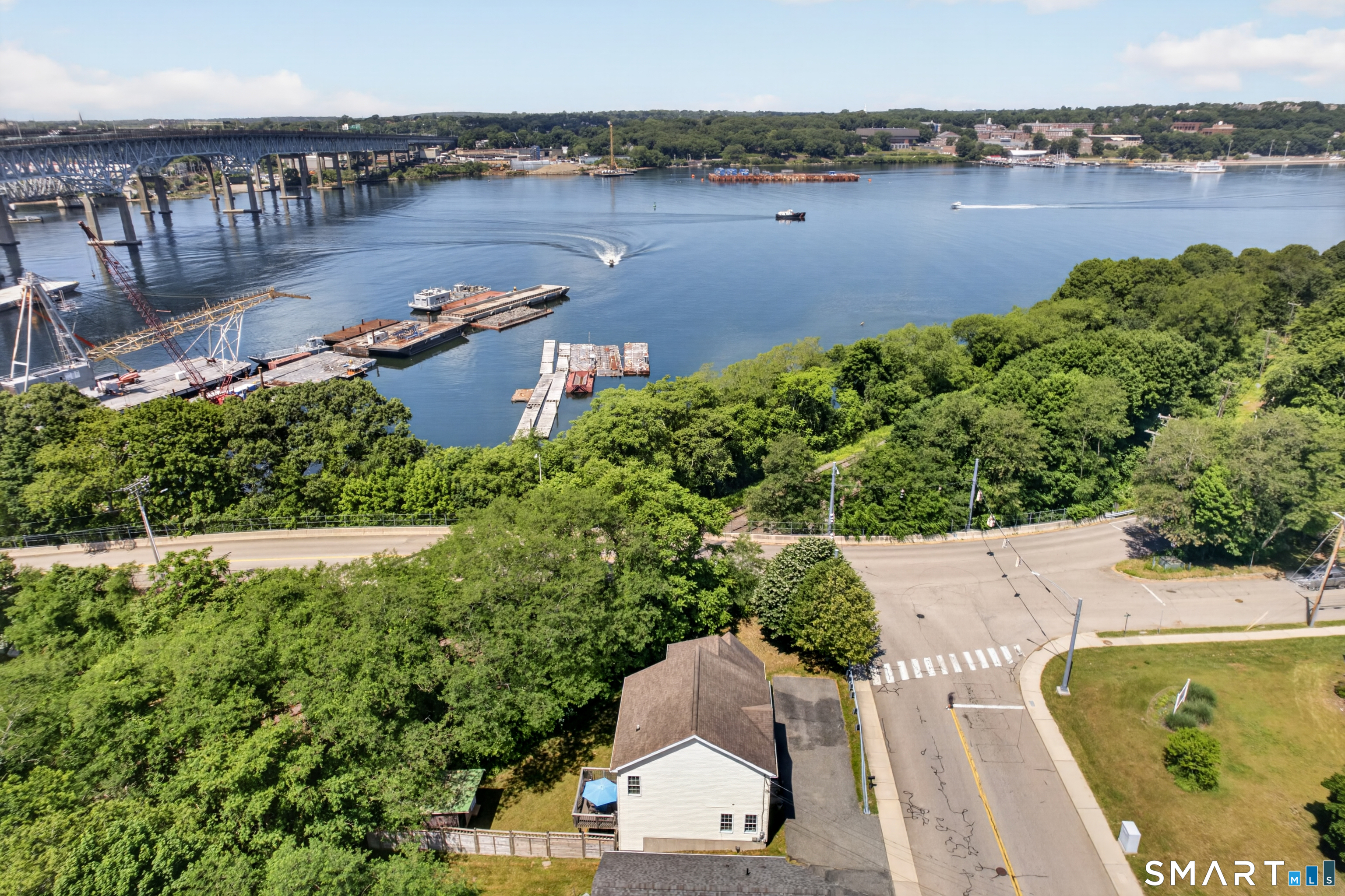 5 Grove Avenue Groton, CT 06340 - Photo 36 of 40