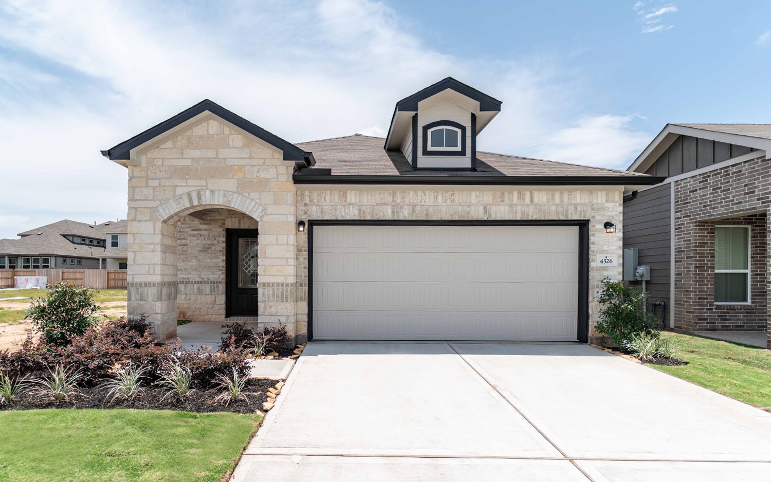 4326 Maple Root Lane Pinehurst, TX 77362 - Photo 1 of 19 Gallery Image 1