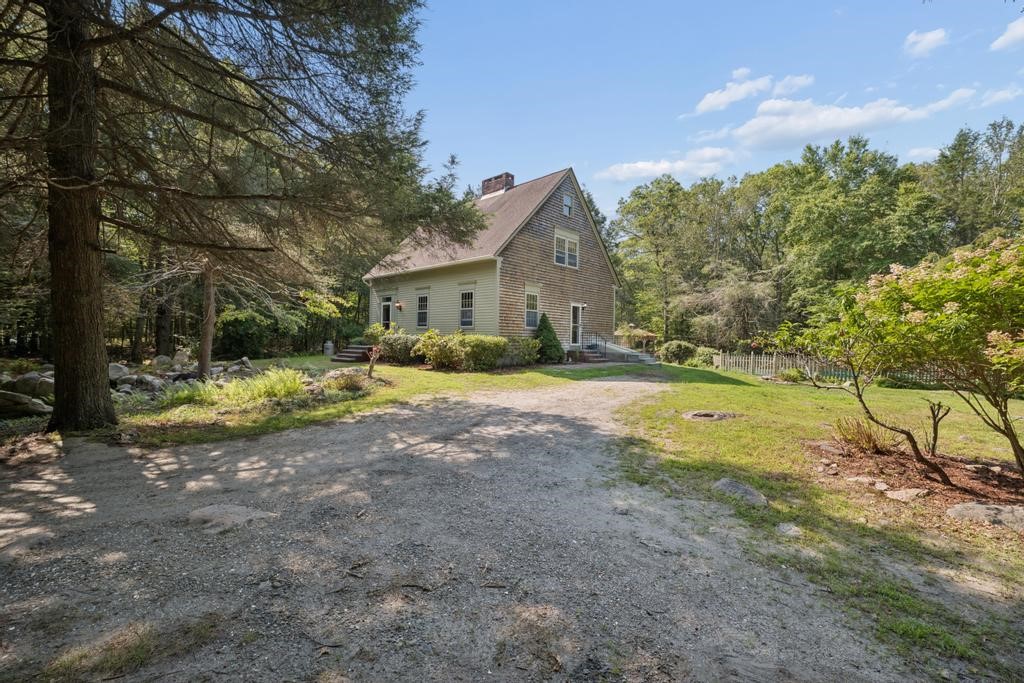 840 Lake Road Tiverton, RI 02878 - Photo 13 of 37 Gallery Image 13