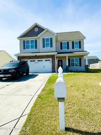 $2,300 | 114 Cavalier Drive, Jacksonville, NC 28546