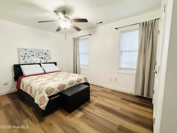 $2,300 | 114 Cavalier Drive, Jacksonville, NC 28546