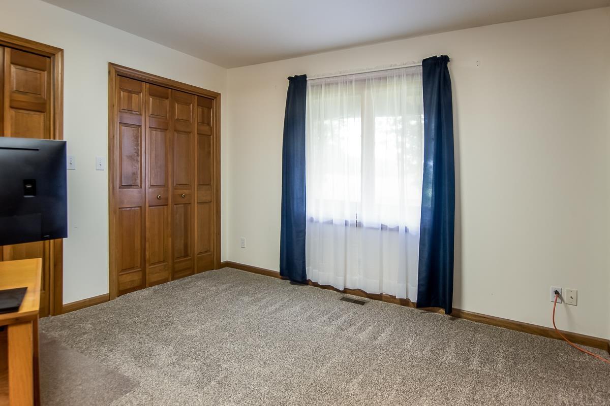5067 State Rte 101 Butler, IN 46721 - Photo 13 of 33
