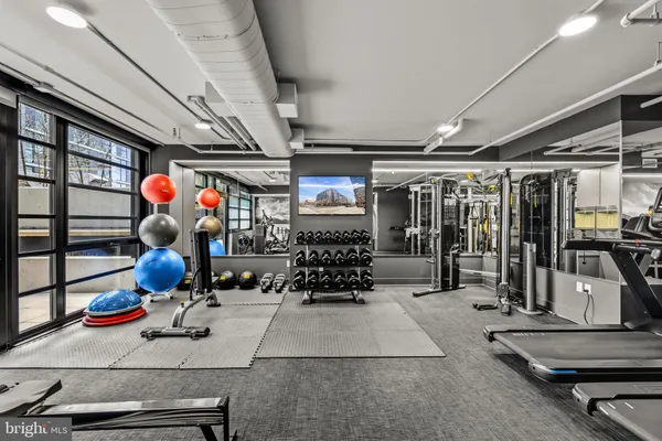 $3,850 | 1300 4th Street Southeast, Unit 303, Washington, DC 20003