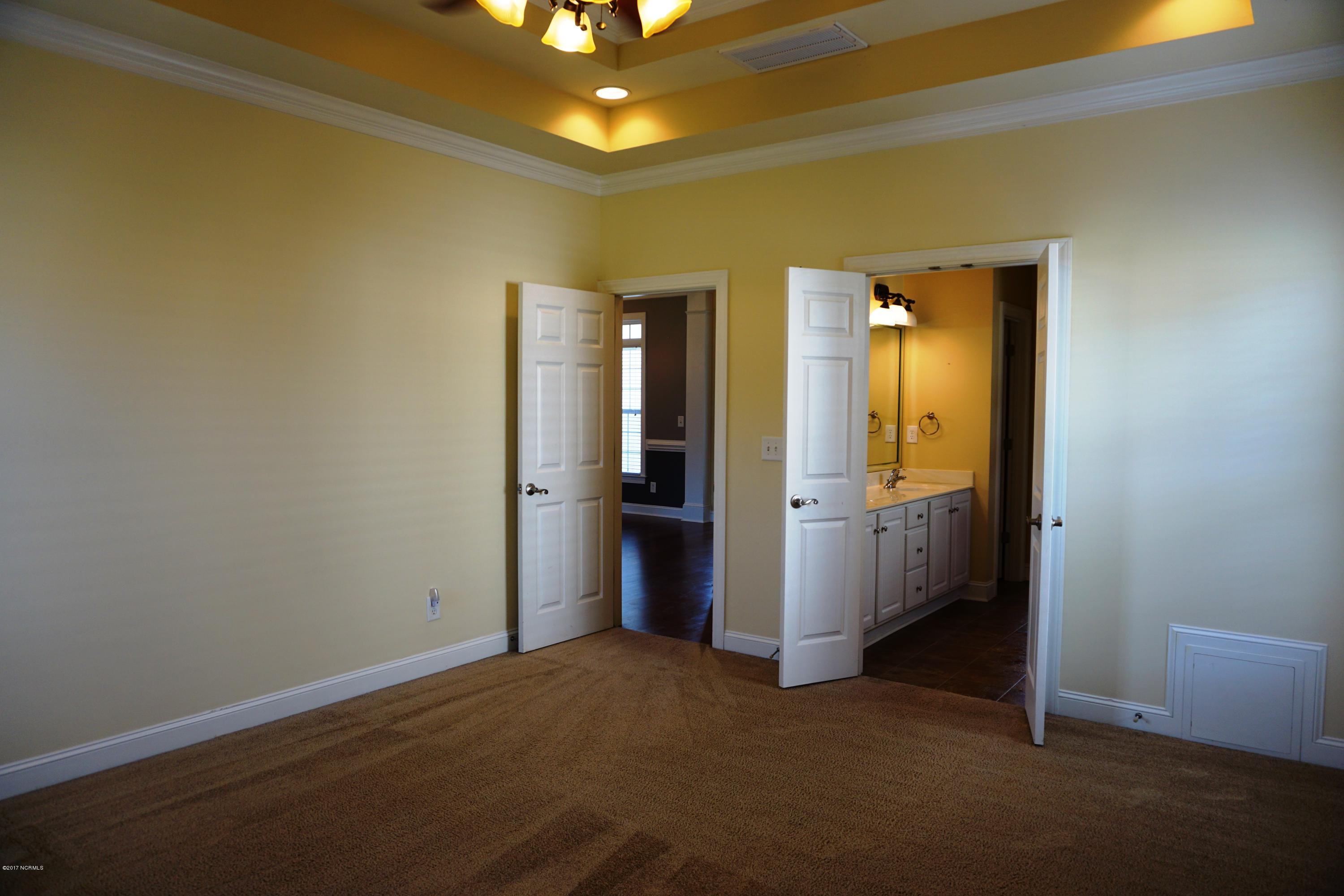 683 Crump Farm Road New Bern, NC 28562 - Photo 11 of 40 Opens to living area
