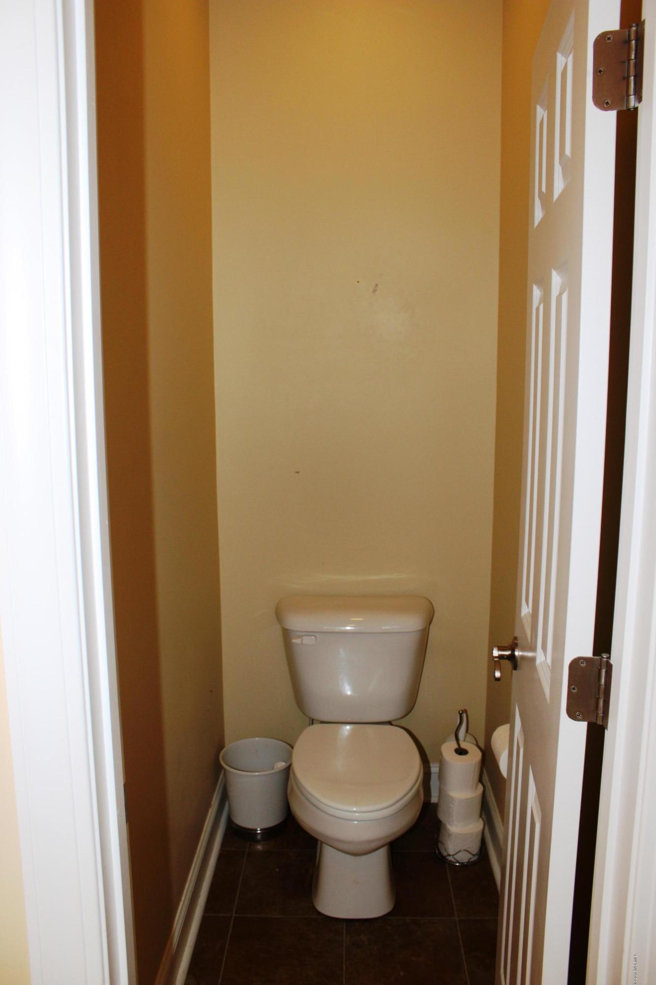 683 Crump Farm Road New Bern, NC 28562 - Photo 17 of 40 Separate toilet room