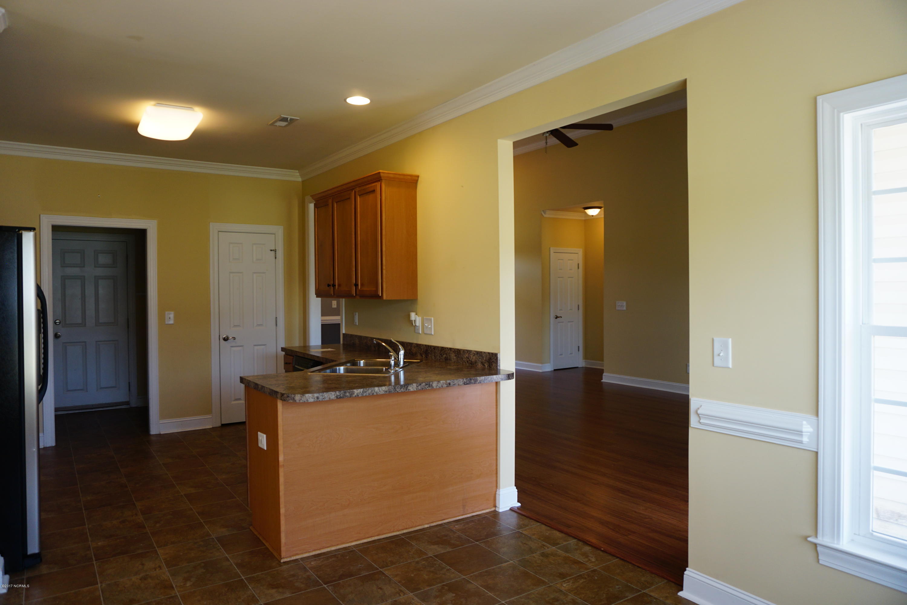 683 Crump Farm Road New Bern, NC 28562 - Photo 25 of 40 Open to kitchen