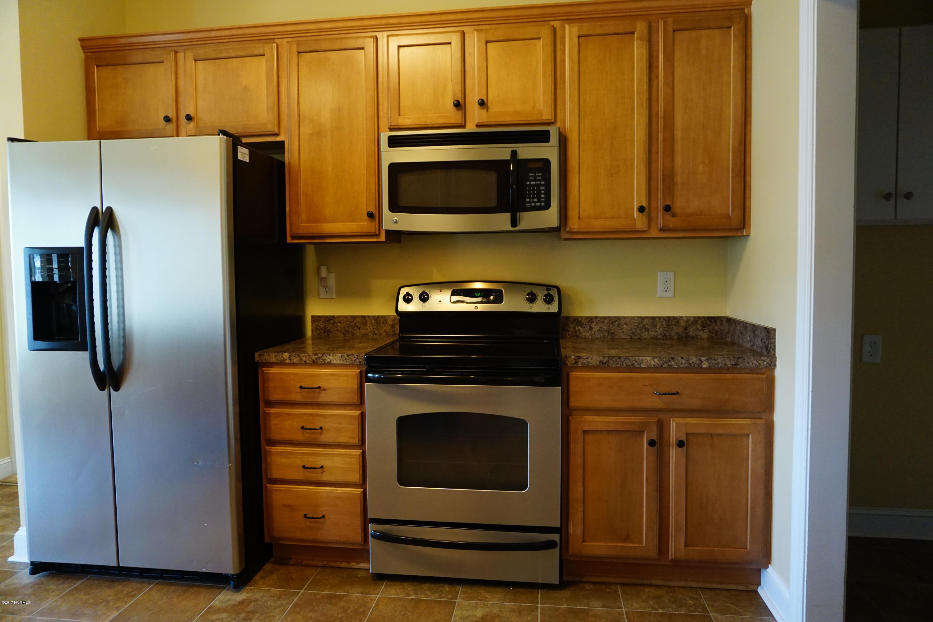683 Crump Farm Road New Bern, NC 28562 - Photo 37 of 40 Stainless Steel Appliances