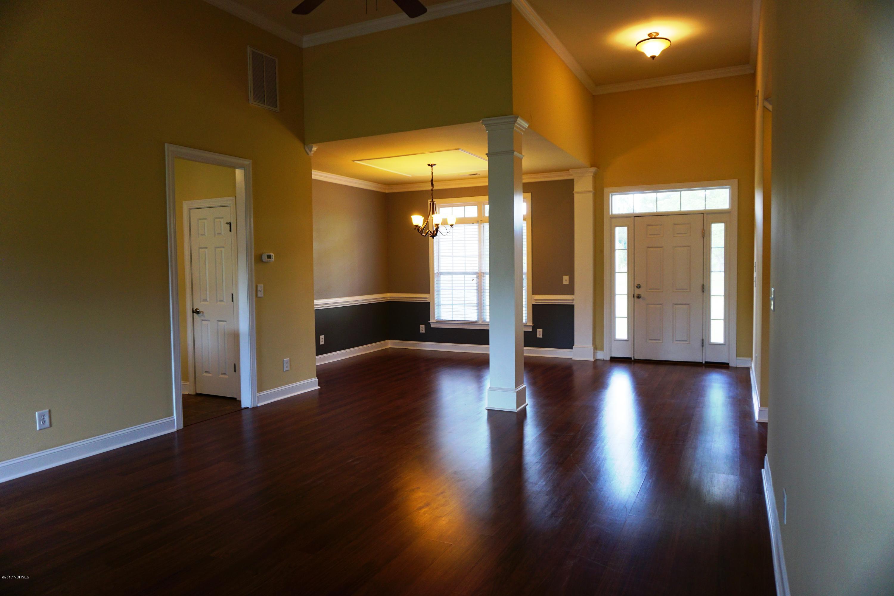 683 Crump Farm Road New Bern, NC 28562 - Photo 6 of 40 Open Living Area