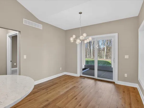 $695,500 | 1132 Lochaven Circle, Hillsdale, MI 49242