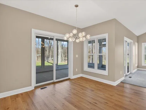 $695,500 | 1132 Lochaven Circle, Hillsdale, MI 49242