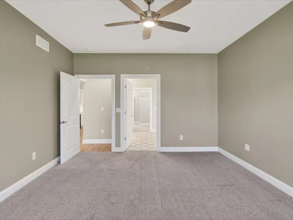 $695,500 | 1132 Lochaven Circle, Hillsdale, MI 49242