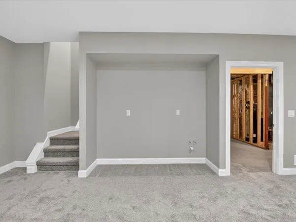 $695,500 | 1132 Lochaven Circle, Hillsdale, MI 49242