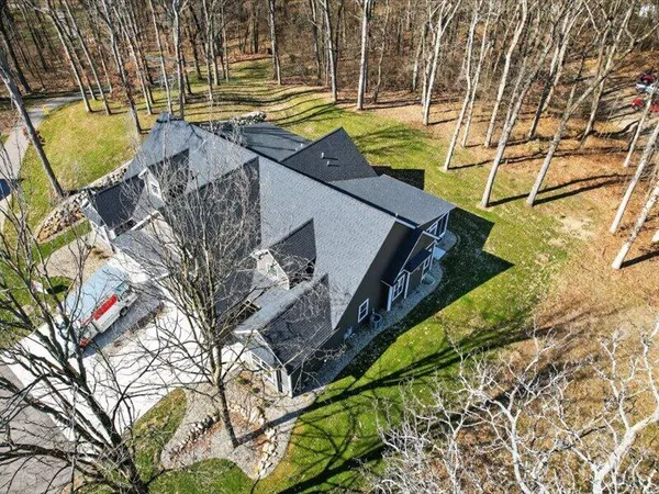 $695,500 | 1132 Lochaven Circle, Hillsdale, MI 49242