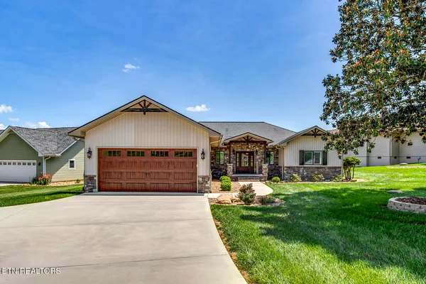 $749,000 | 217 Tooweka Lane, Loudon, TN 37774