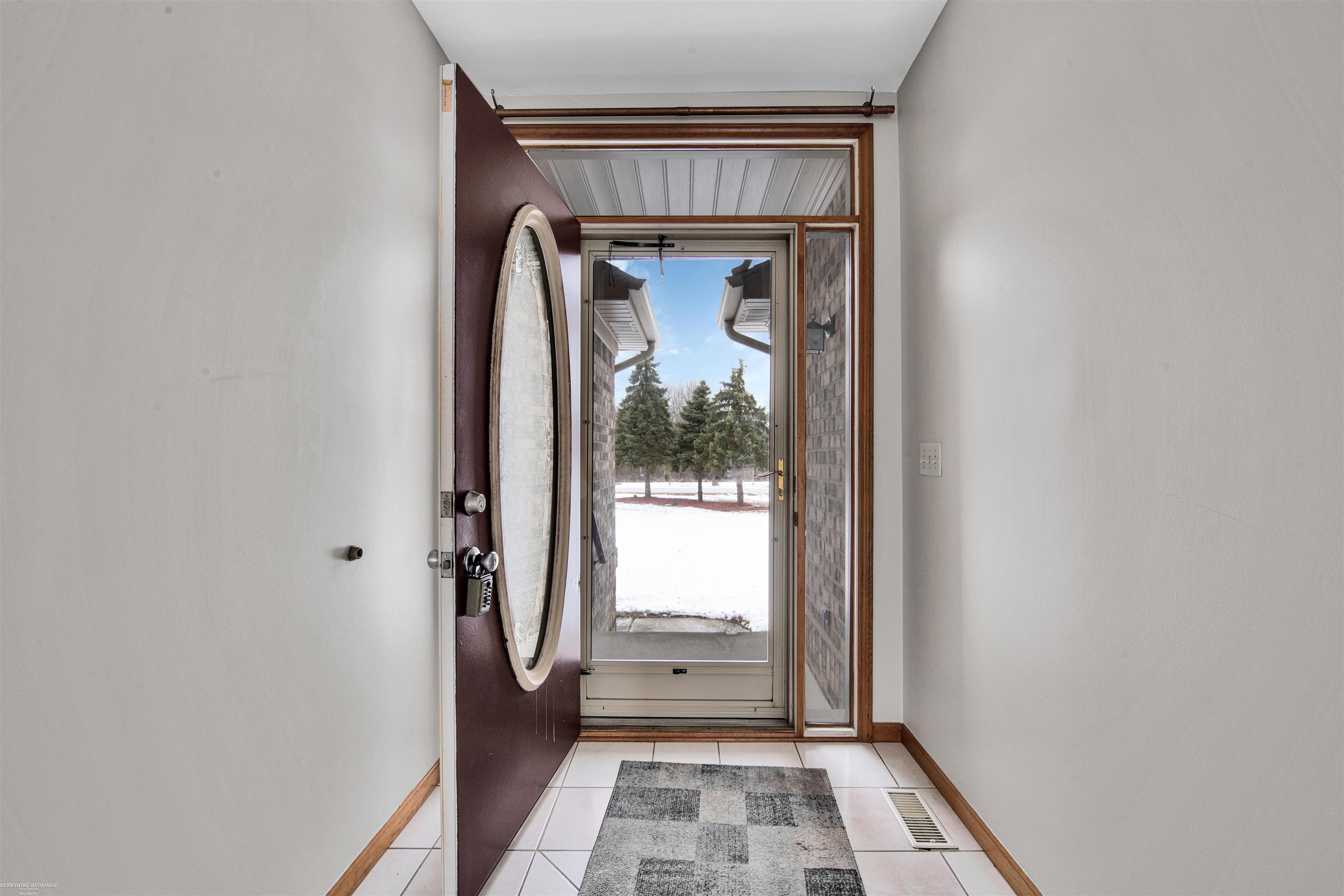 43150 Little Road Clinton Township, MI 48036 - Photo 4 of 40
