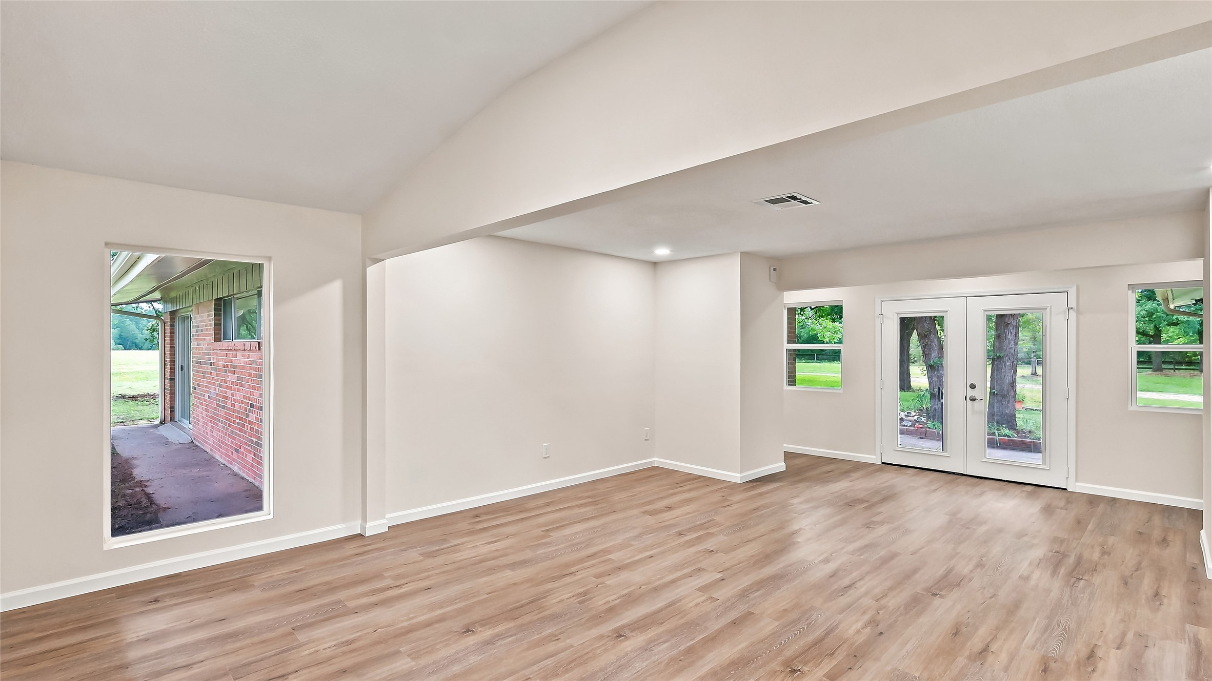 16121 Fm 2620 Road Bedias, TX 77831 - Photo 8 of 42