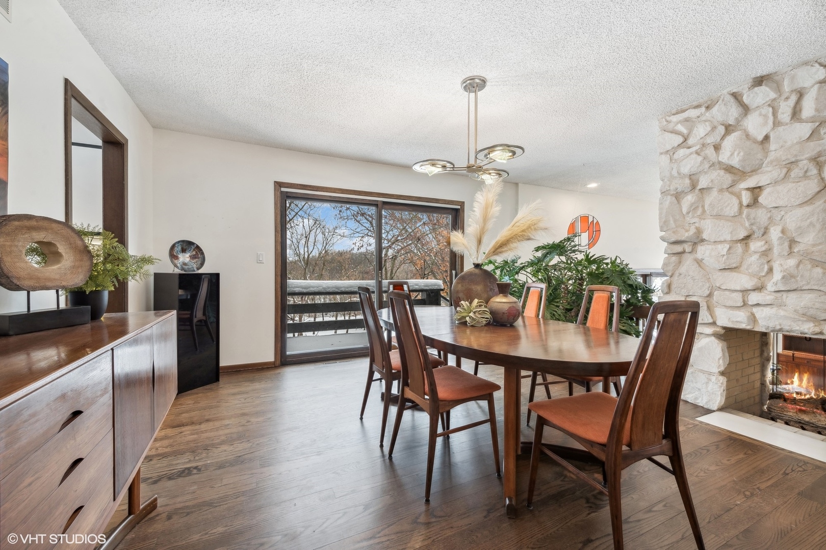 86 Timberlake Road Barrington, IL 60010 - Photo 11 of 38 Gallery Image 11