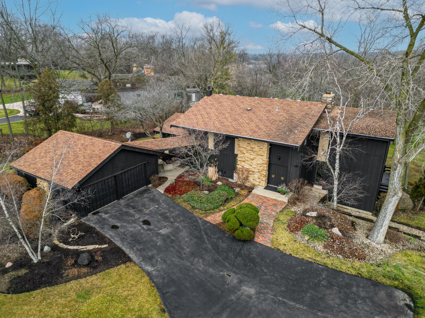 86 Timberlake Road Barrington, IL 60010 - Photo 2 of 38 Gallery Image 2