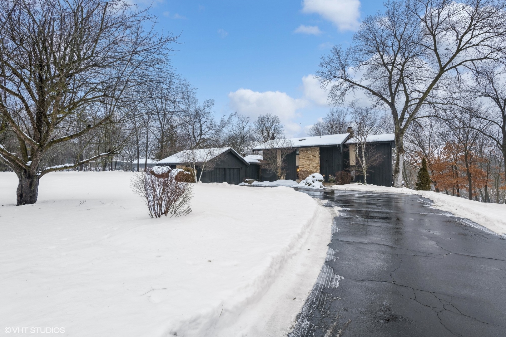 86 Timberlake Road Barrington, IL 60010 - Photo 29 of 38 Gallery Image 29