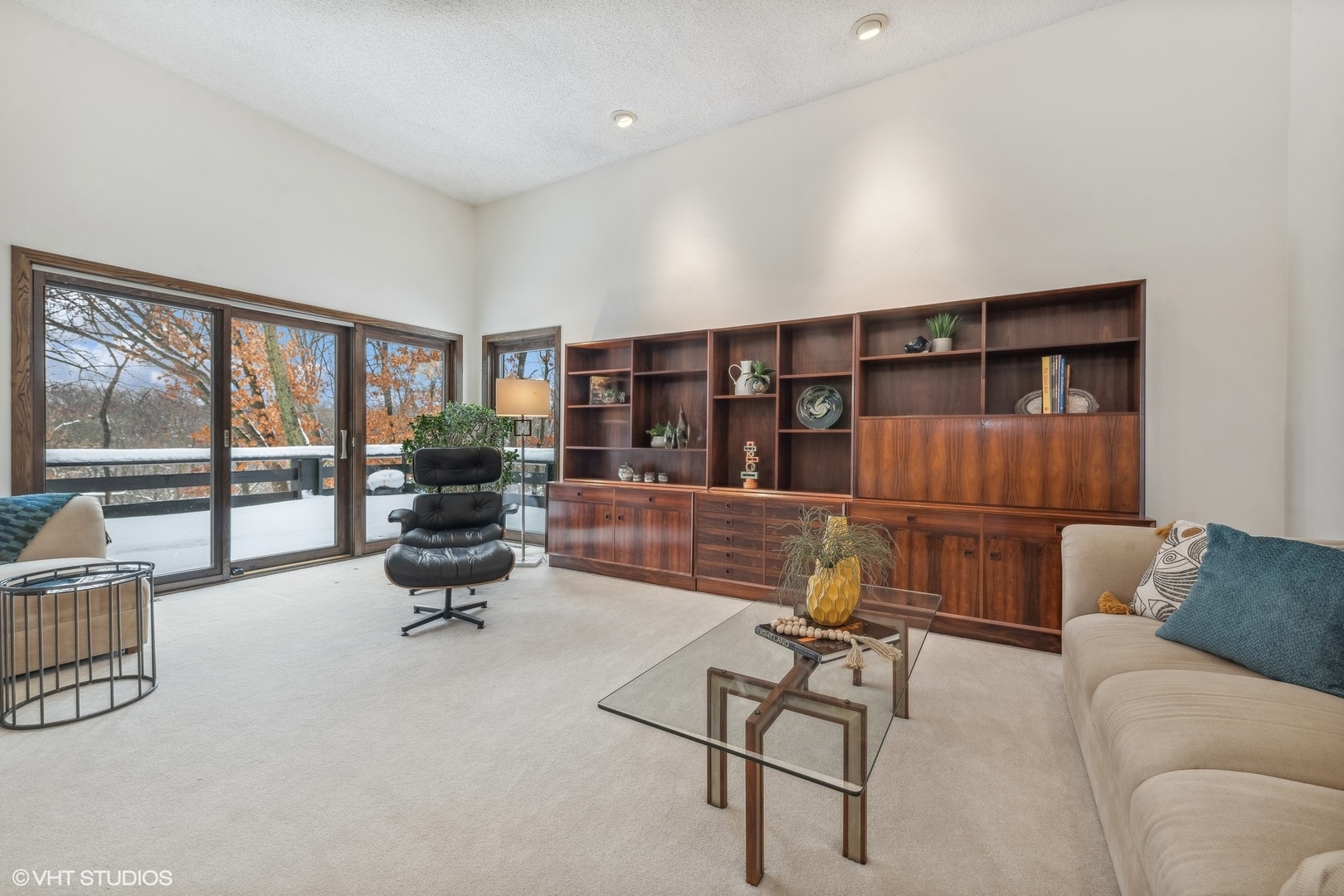 86 Timberlake Road Barrington, IL 60010 - Photo 6 of 38 Gallery Image 6