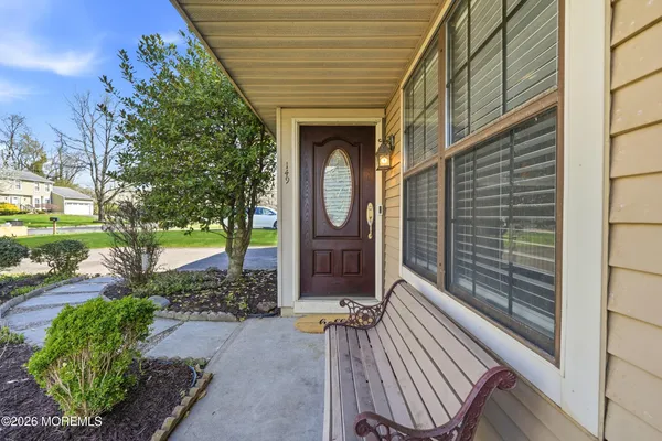 $599,000 | 149 Malibu Drive, Eatontown, NJ 07724