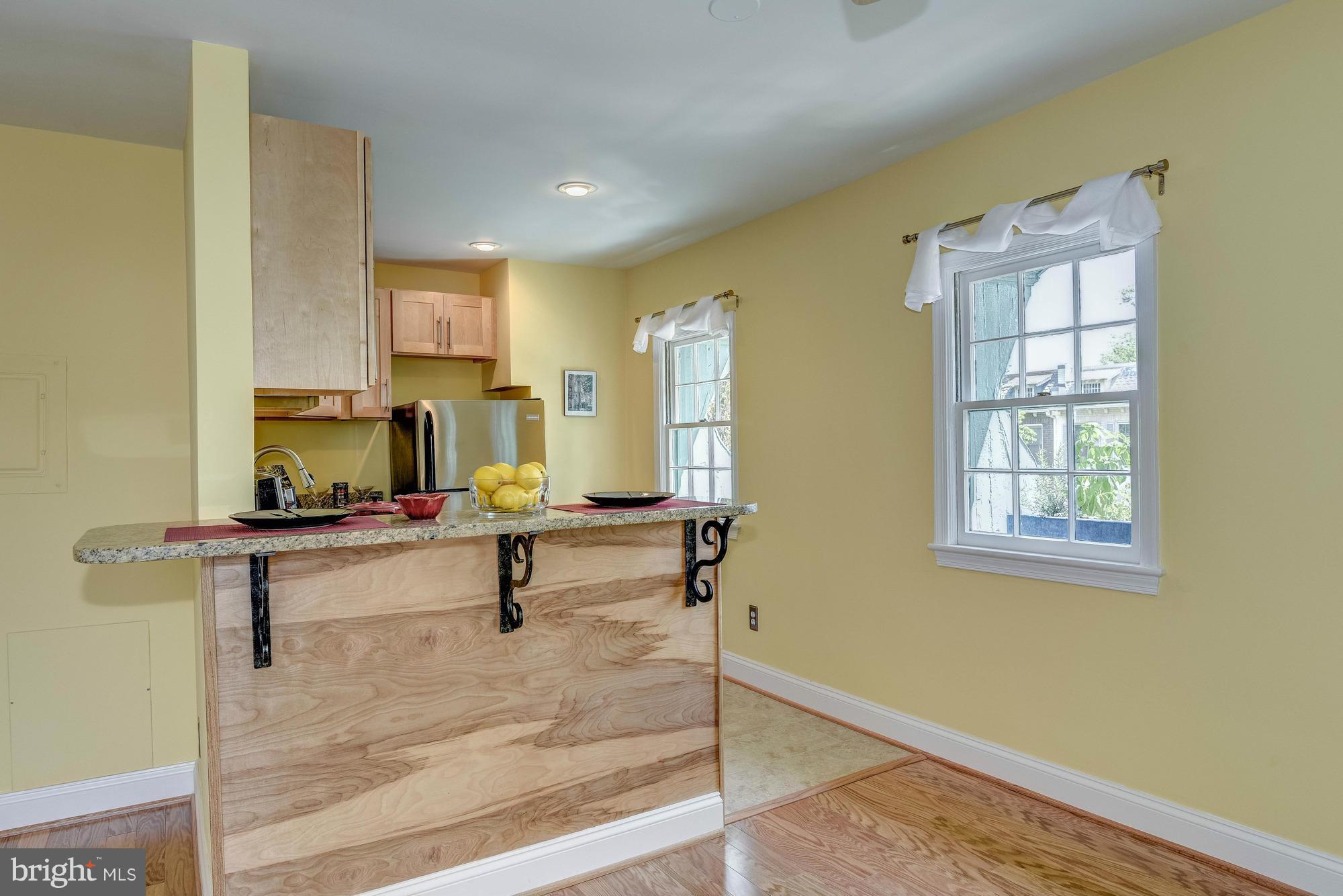 243 10th Street Southeast, Unit 5 Washington, DC 20003 - Photo 4 of 29 Interior (General)