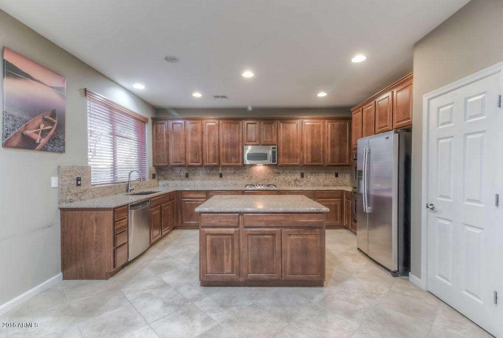 2129 West Apache Rain Road Phoenix, AZ 85085 - Photo 11 of 50 Kitchen (2)-SMALL
