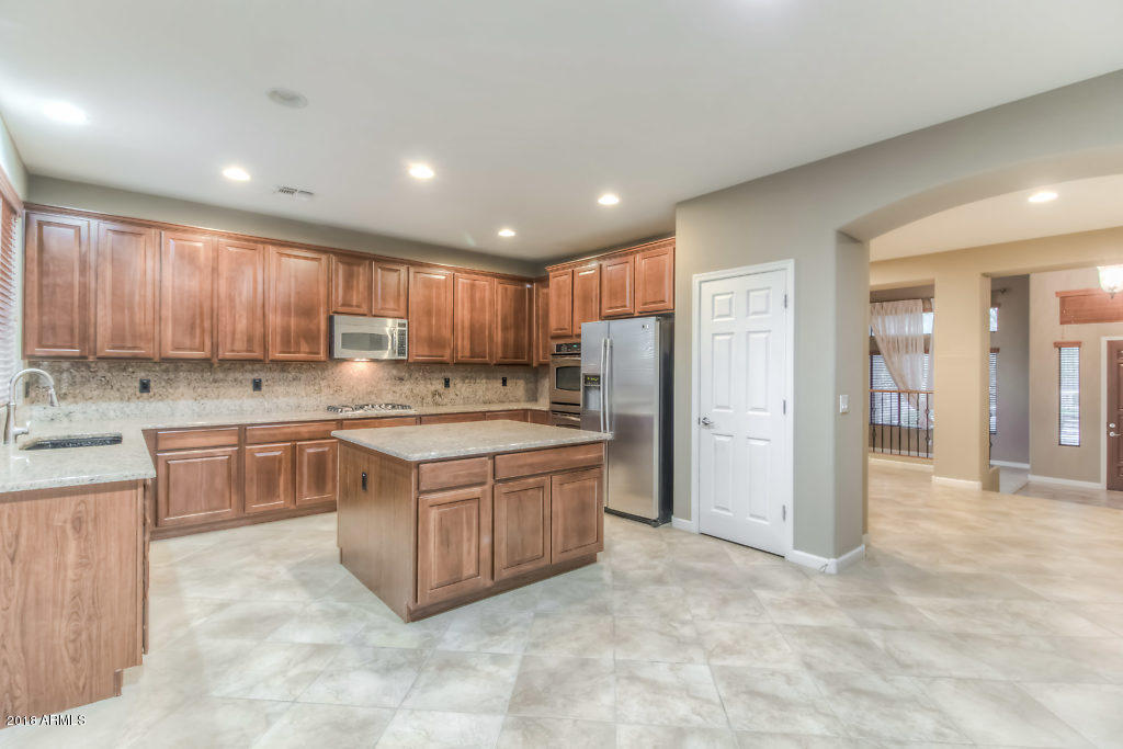 2129 West Apache Rain Road Phoenix, AZ 85085 - Photo 2 of 50 Kitchen (3)-SMALL