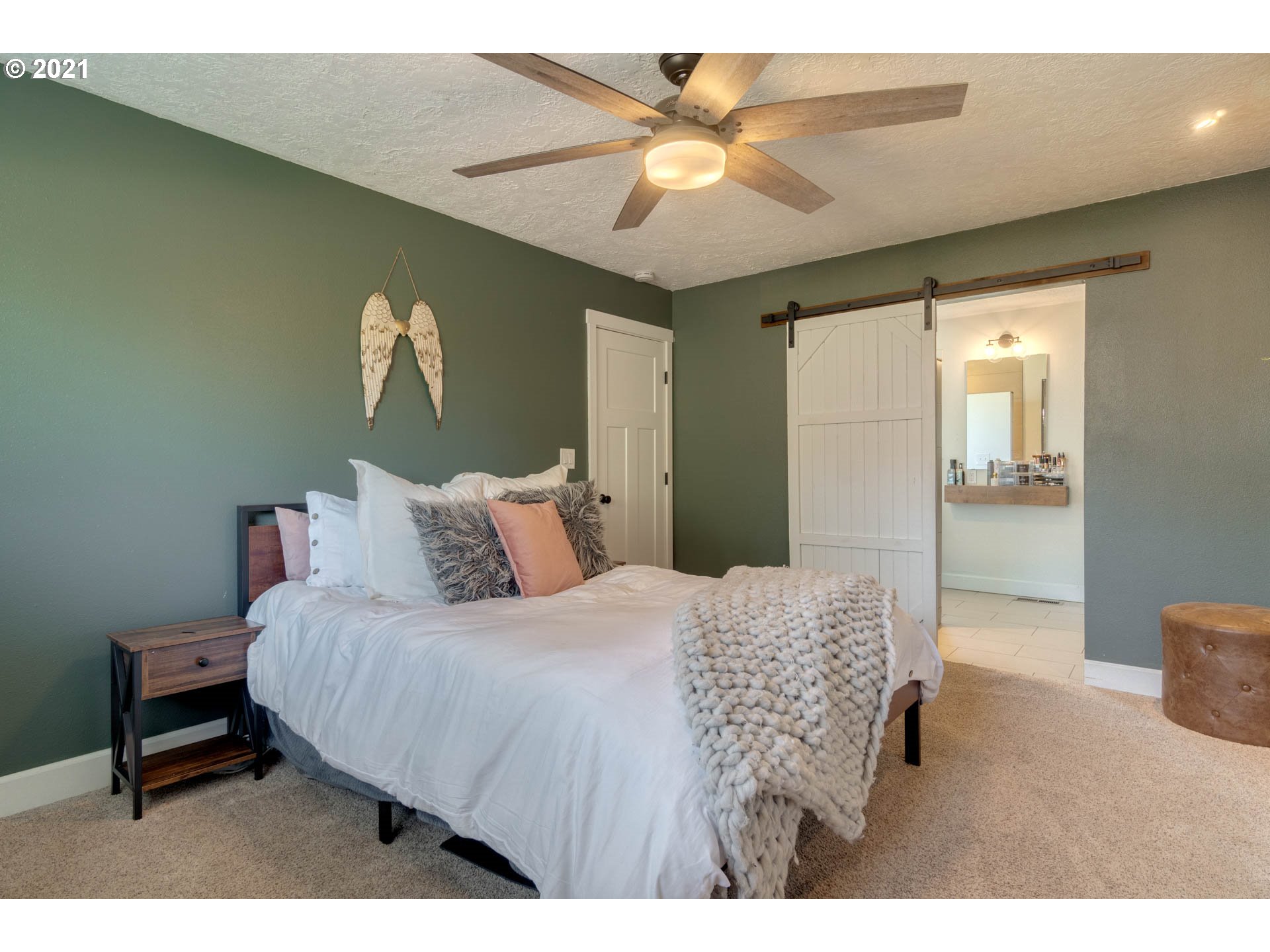 1113 Hadley Road Newberg, OR 97132 - Photo 16 of 30 Gallery Image 16