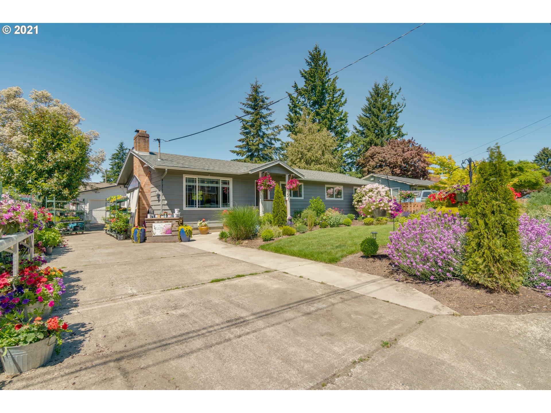 1113 Hadley Road Newberg, OR 97132 - Photo 2 of 30 Gallery Image 2