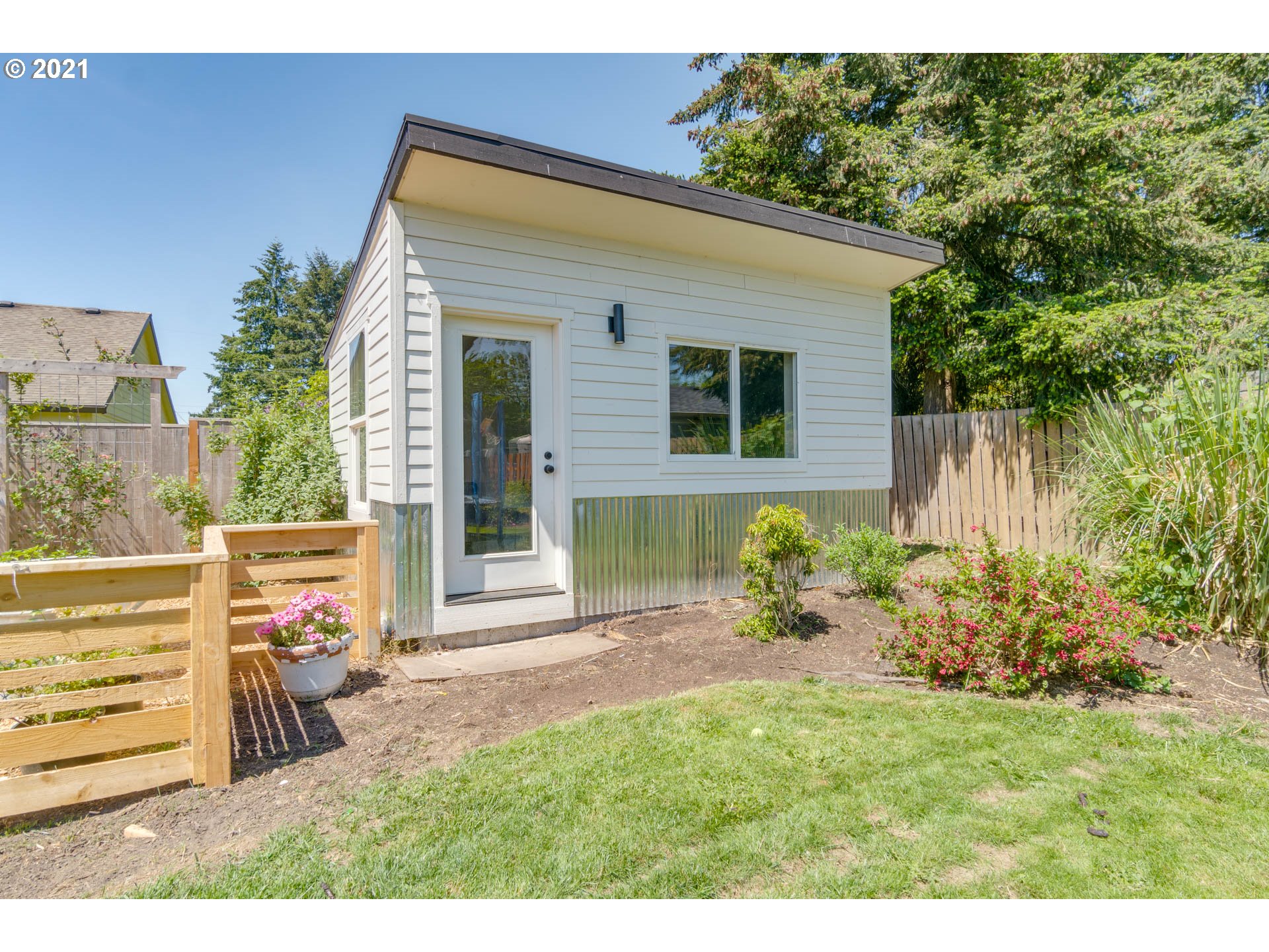 1113 Hadley Road Newberg, OR 97132 - Photo 28 of 30 Gallery Image 28